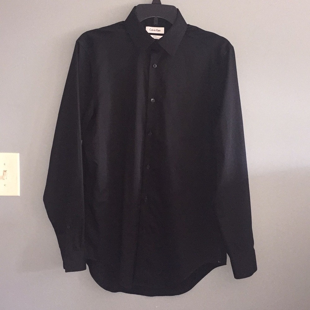 Mens Calvin Klein dress shirt. Very sharp!